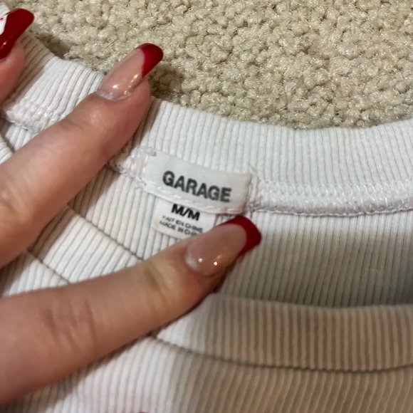 Women’s Basic Garage tee - Picture 3 of 3